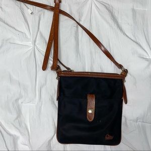 Dooney & Bourke